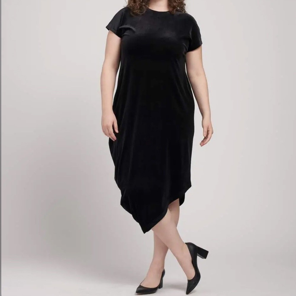 Universal Standard Velvet Asymmetrical Dress Black Short Sleeve Geneva Luxe M